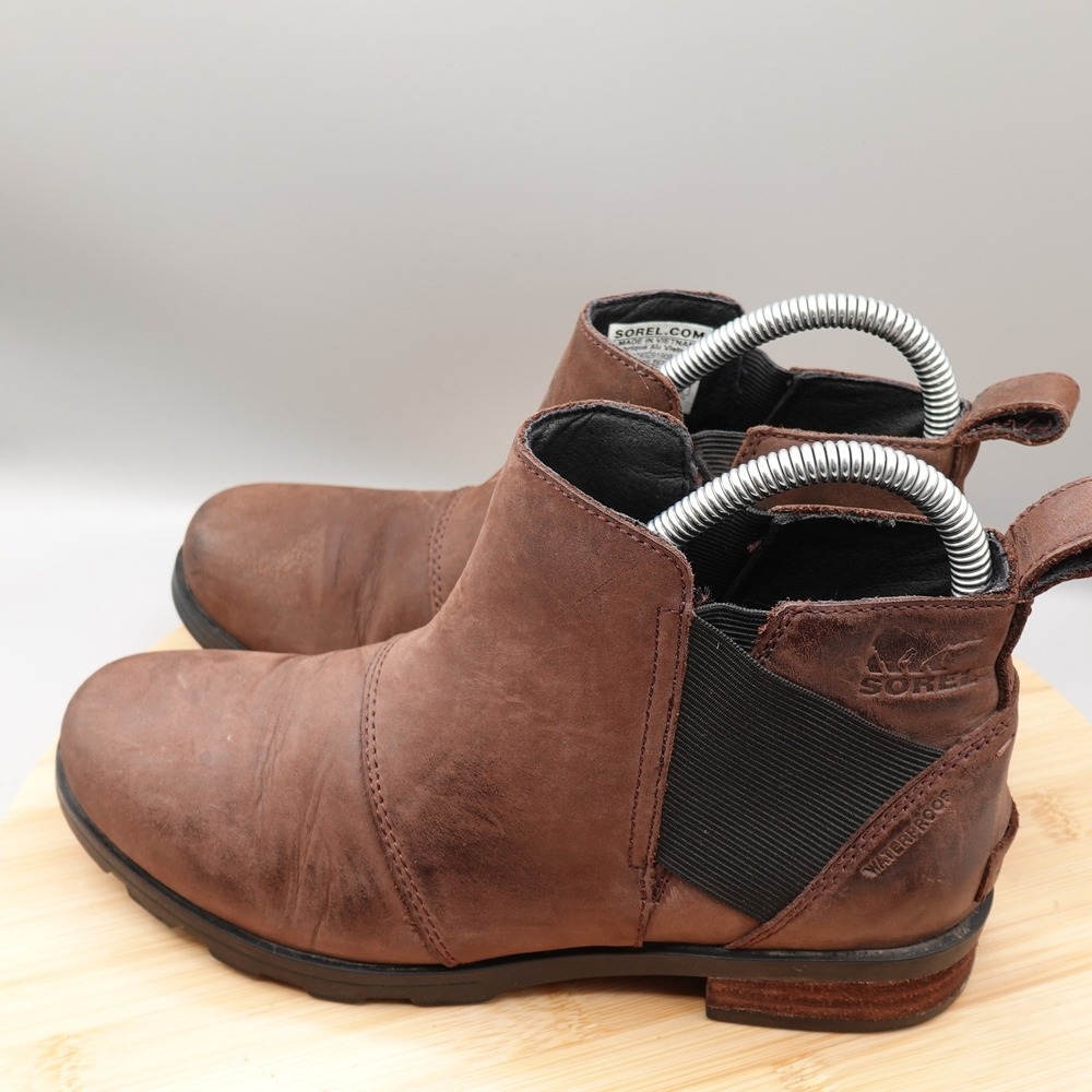 Sorel Boots Womens 7 Brown Emelie Leather Chelsea Boots NL2671 908 Flaw